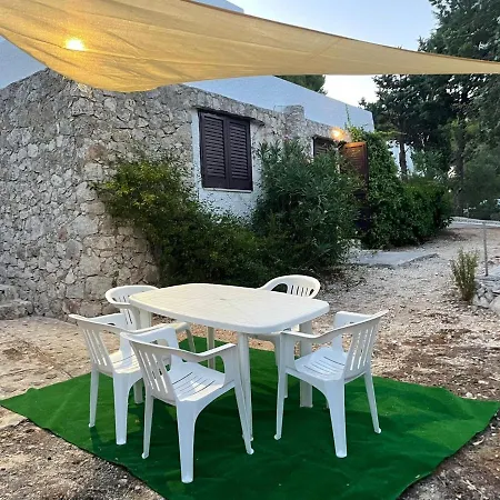 Dependance Cuti Castro (Lecce)